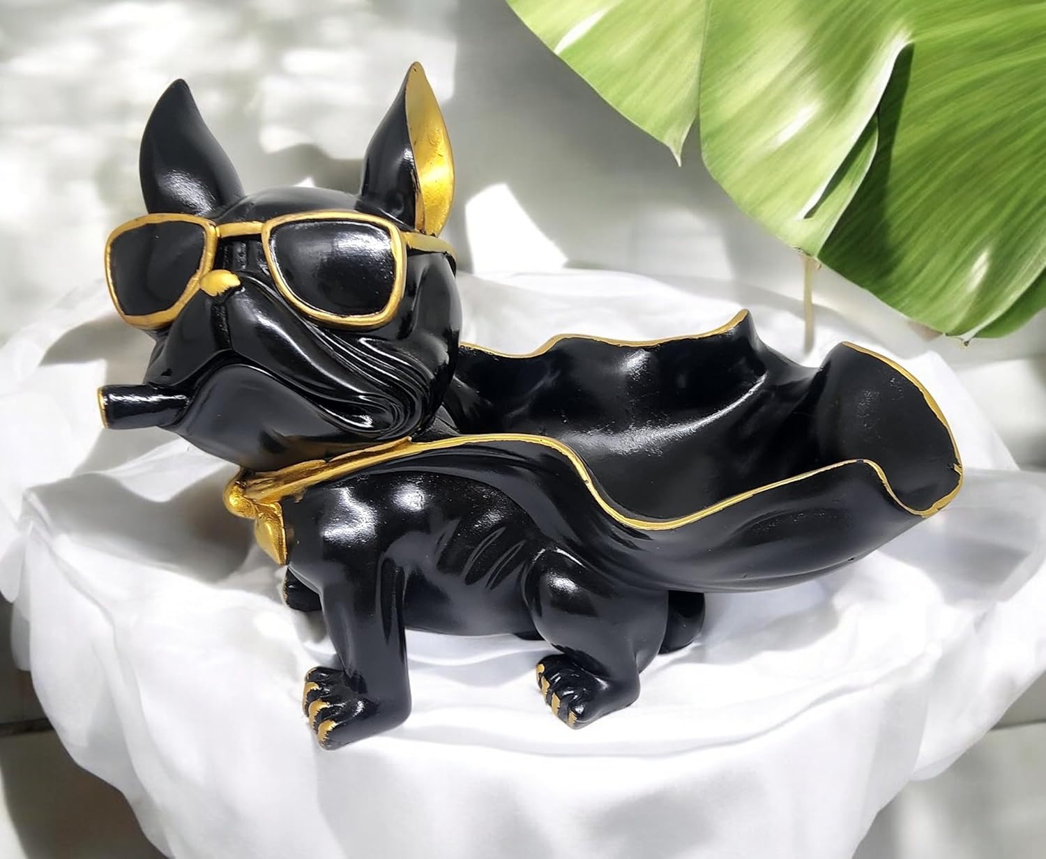 Bulldog Decorative Tray Holder – Black and Gold Dog Figurine with Cape Bowl – Funky Polyresin Desk Organizer for Keys, Candy, or Coins - Riserra