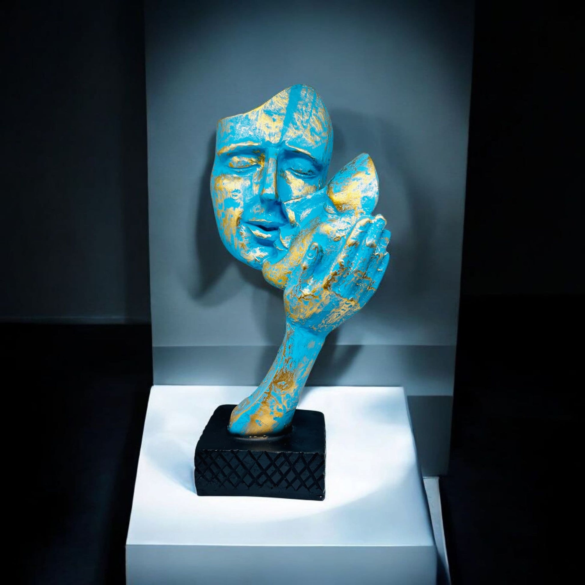 Modern Abstract Face Mask Sculpture – Blue and Gold Polyresin Art Statue for Desk, Shelf, or Entryway – Conceptual Home Décor Accent on Black Base - Riserra