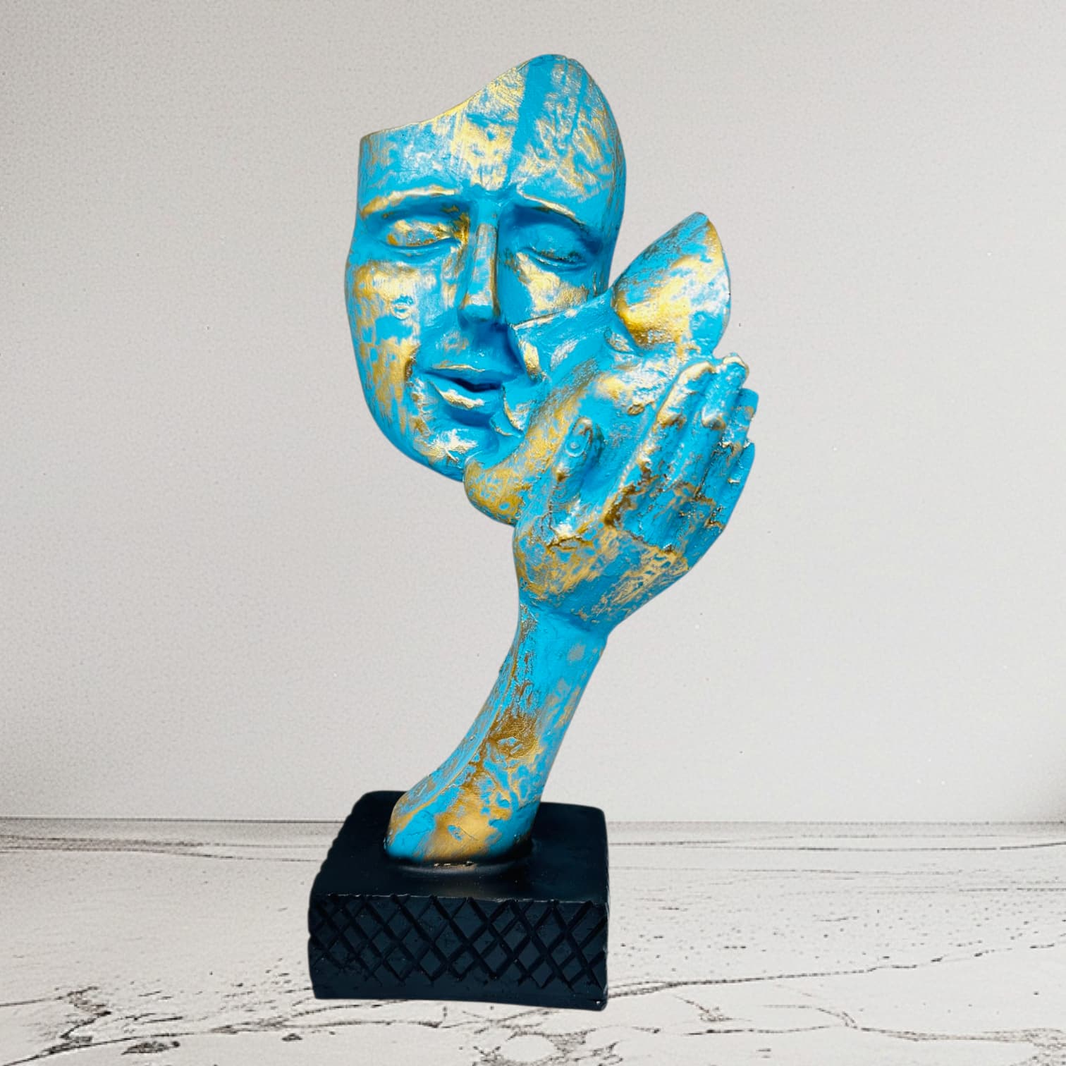 Modern Abstract Face Mask Sculpture – Blue and Gold Polyresin Art Statue for Desk, Shelf, or Entryway – Conceptual Home Décor Accent on Black Base - Riserra