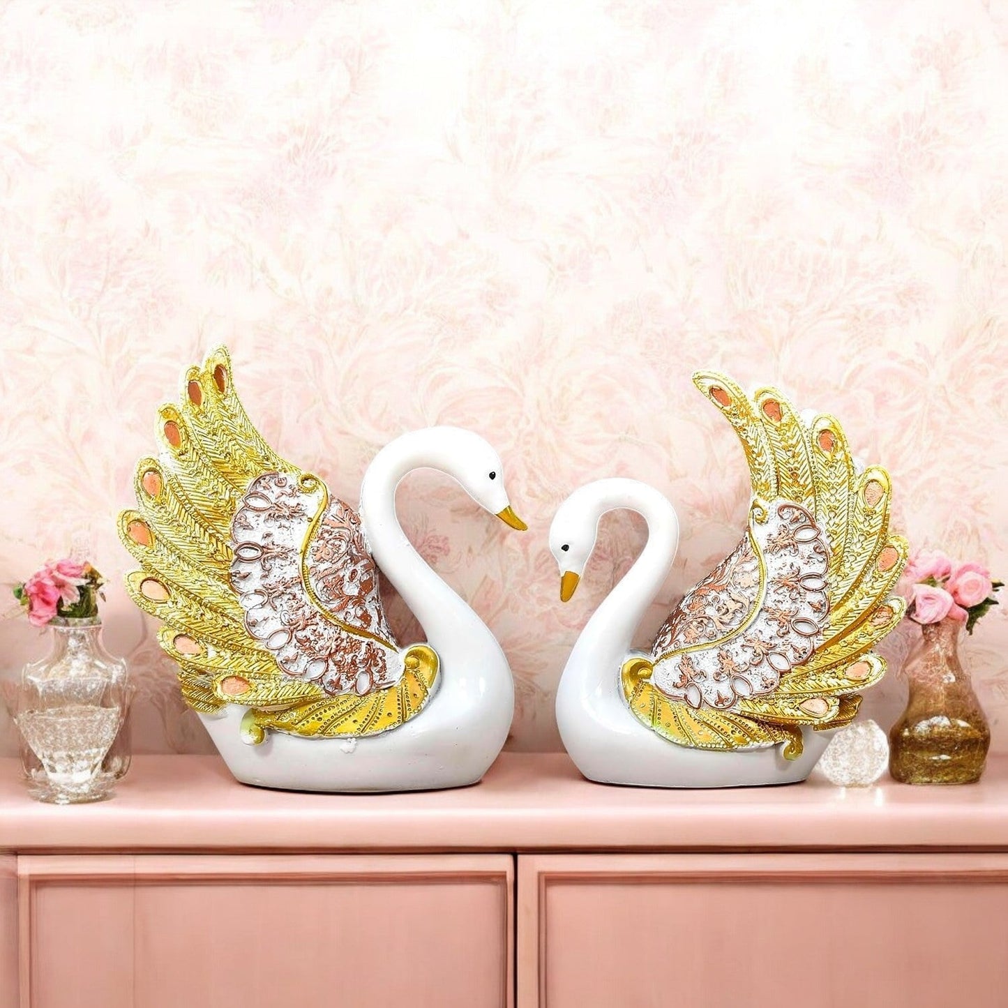 White and Gold Swan Couple Figurines – Romantic Polyresin Decorative Sculptures – Elegant Home Décor Accent for Bedroom, Mantel, or Wedding Gift - Riserra