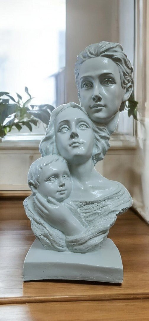White Family Sculpture – Modern Polyresin Statue of Man, Woman, and Child – Symbolic Home Decor for Living Room, Mantel, or Gift - Riserra