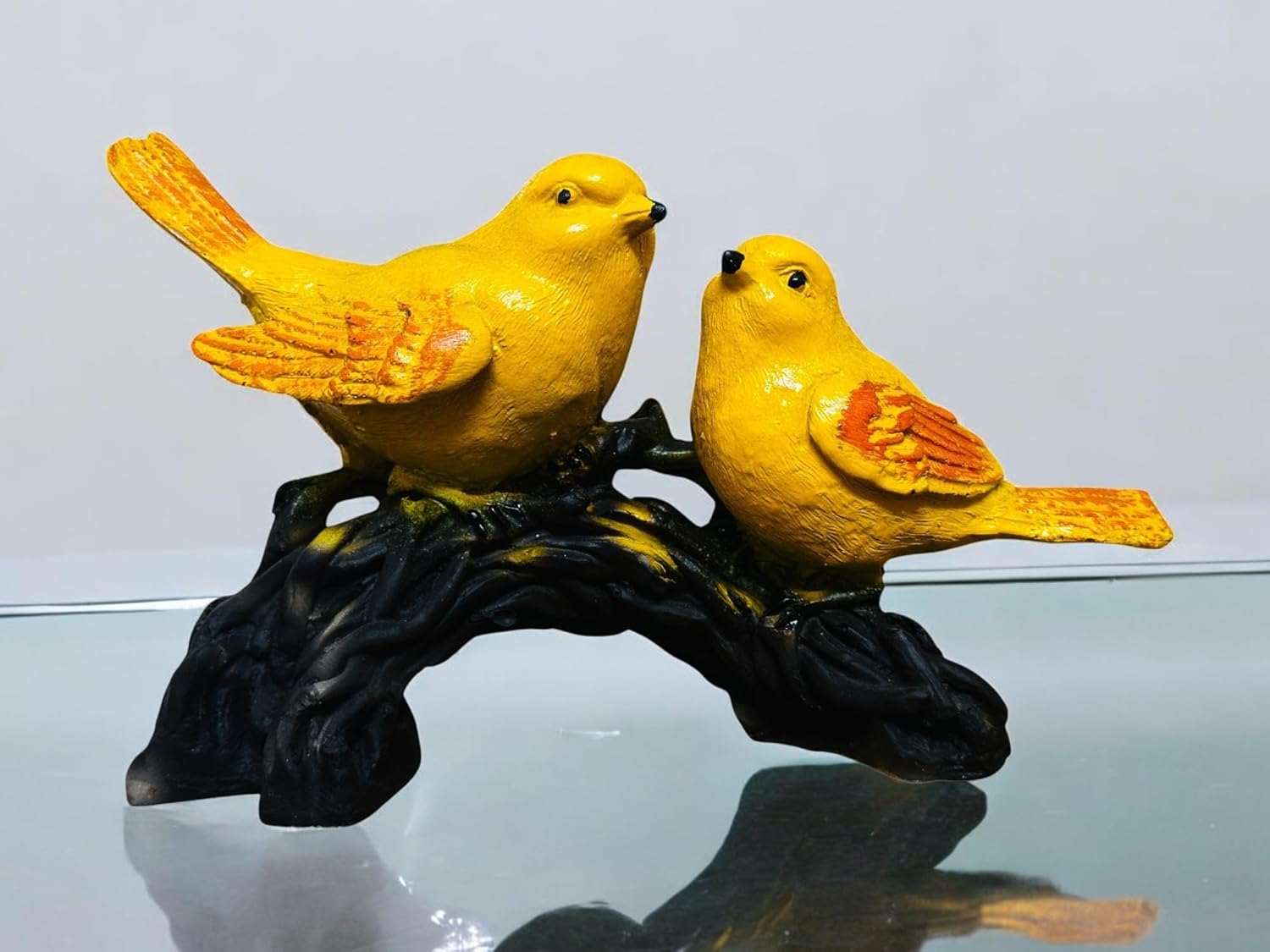 Yellow Bird Pair Figurine – Polyresin Decorative Sculpture of Birds on Branch – Bright Nature - Inspired Tabletop Decor for Living Room, Shelf, or Office - Riserra